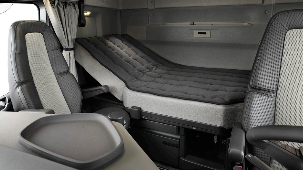 Wnętrze kabiny Volvo